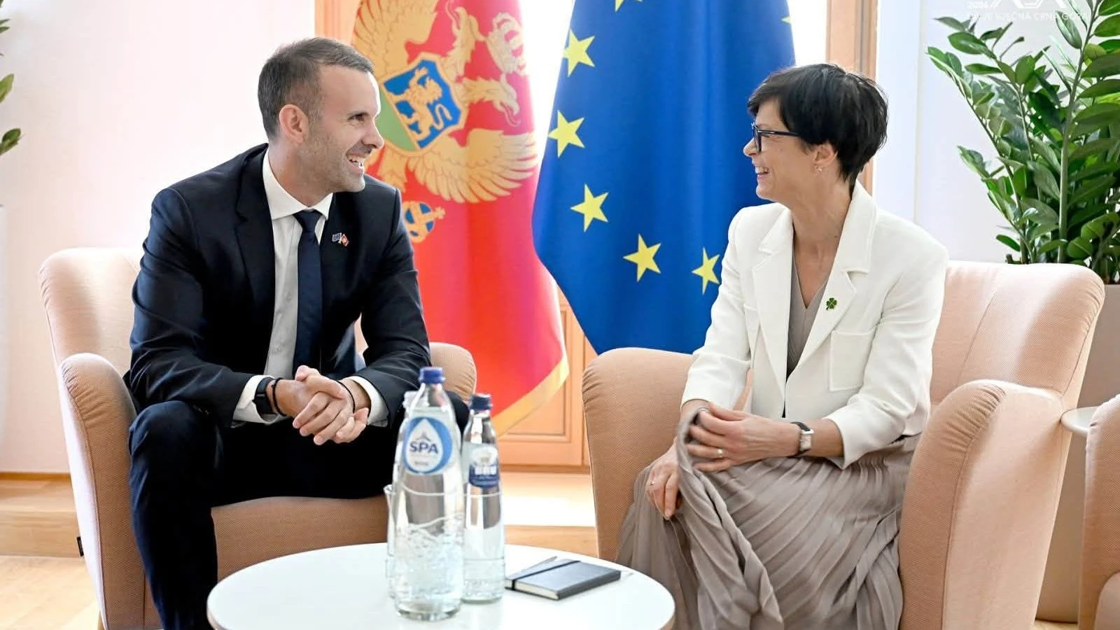 Прем'єр-міністр Чорногорії Мілойко Спаїч та єврокомісарка з питань розширення Марта Кос під час зустрічі 14 липня 2026 року