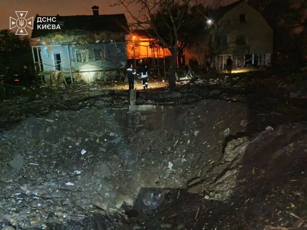 Нічний удар по Києву: що відбулося та що встановлено