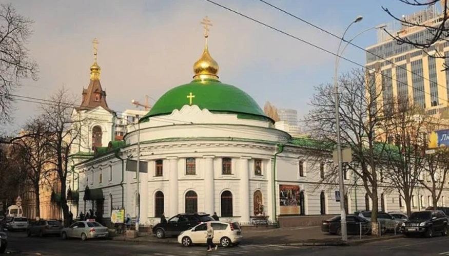У Києві 22 жовтня внаслідок удару РФ постраждав Введенський монастир: що відомо